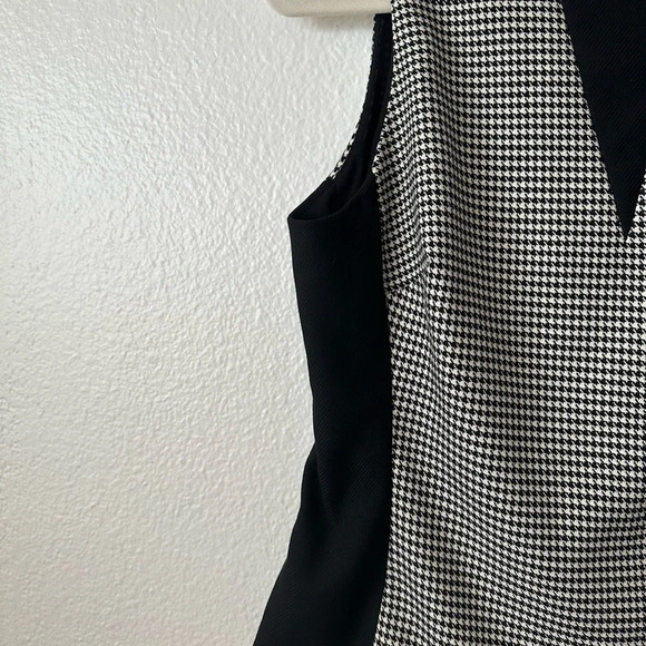 WHBM Black & White Sleeveless Houndtooth Pattern Top Size 6P - Picture 5 of 7